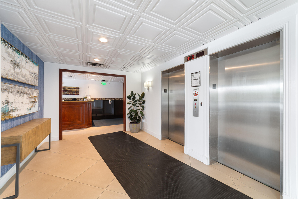 5100 Dupont Boulevard - Photo 24