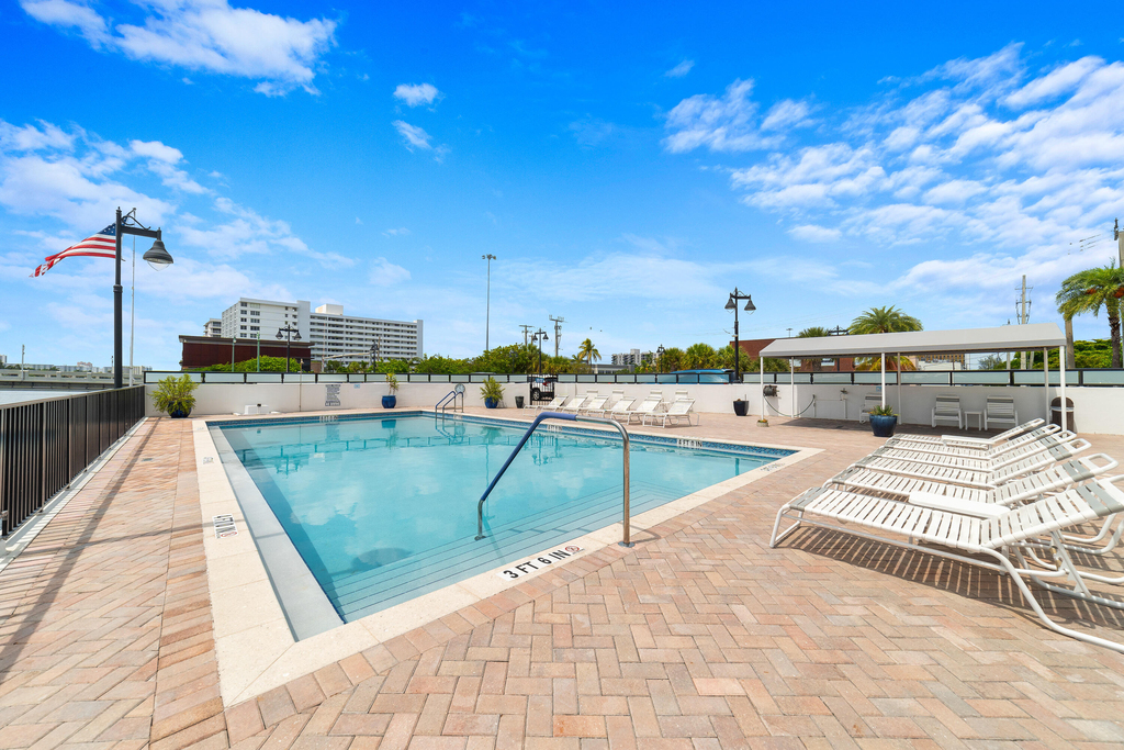 5100 Dupont Boulevard - Photo 21