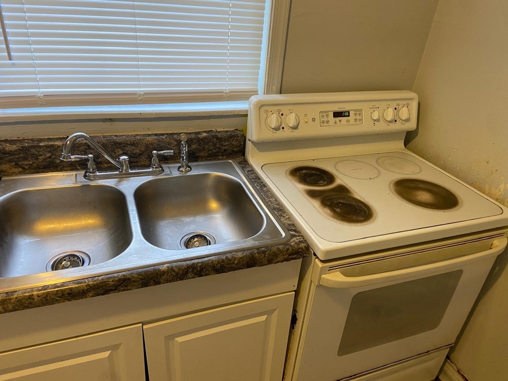 132 W 35th Street - Photo 3
