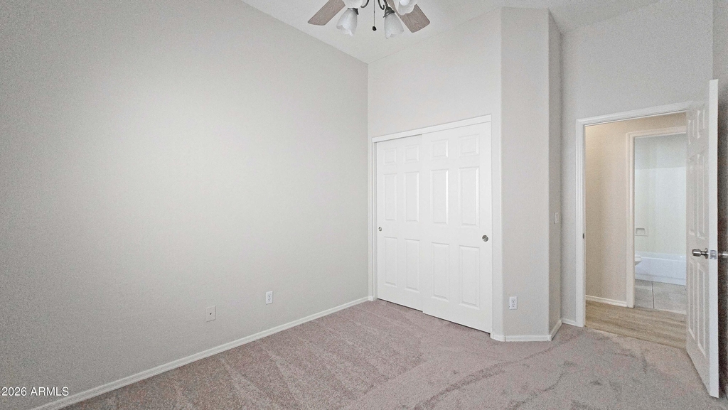 13588 W Alvarado Drive - Photo 11
