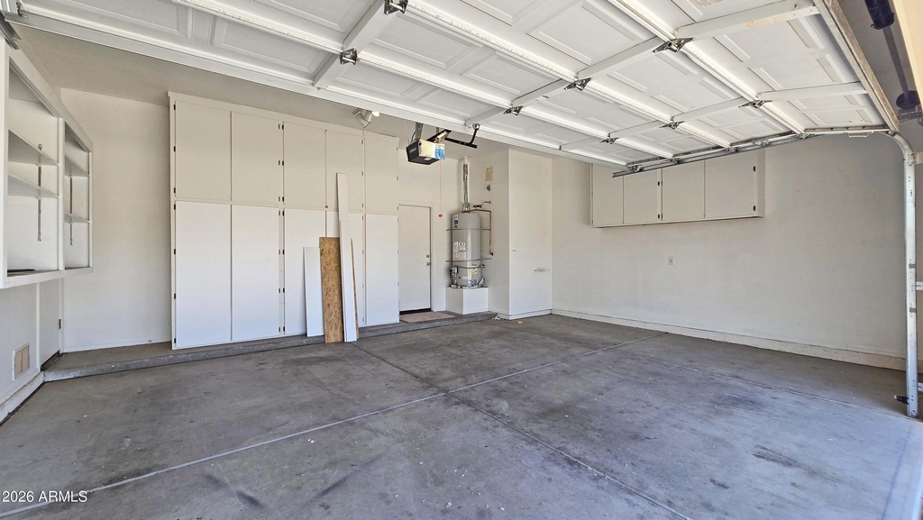 13588 W Alvarado Drive - Photo 28