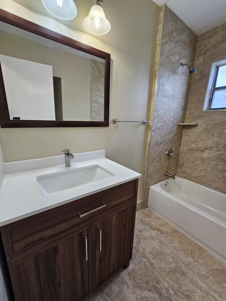 1200 W Blue Heron Boulevard - Photo 11