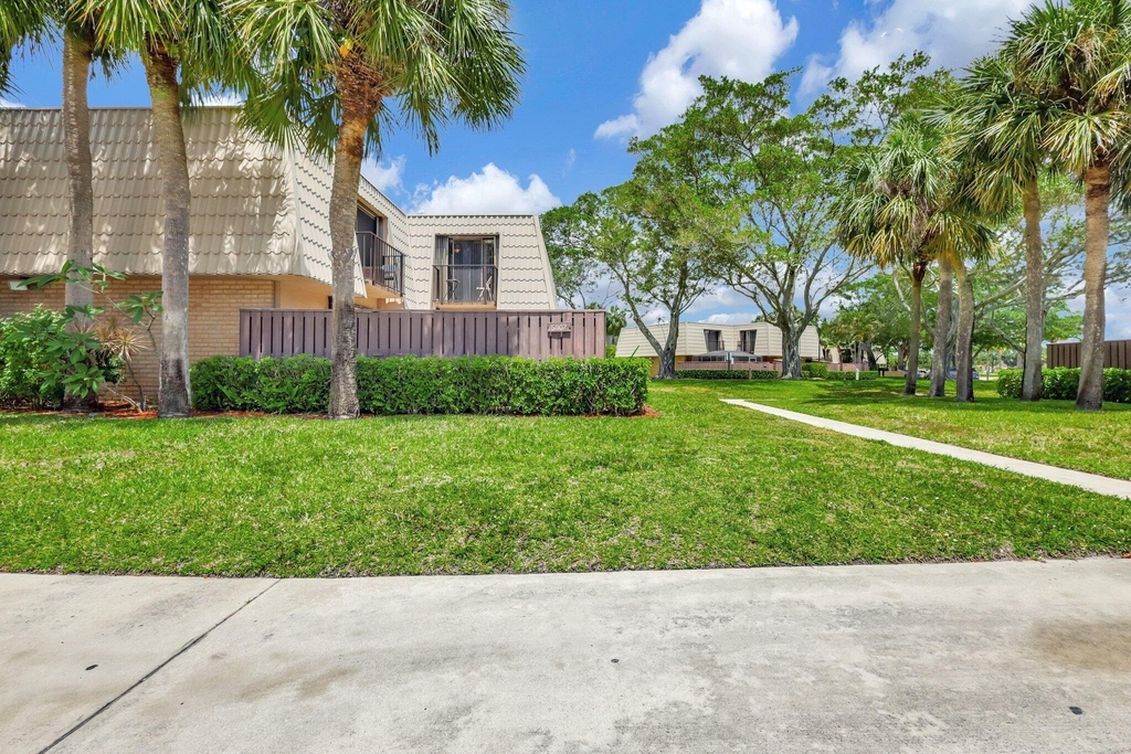 5907 59th Way - Photo 2