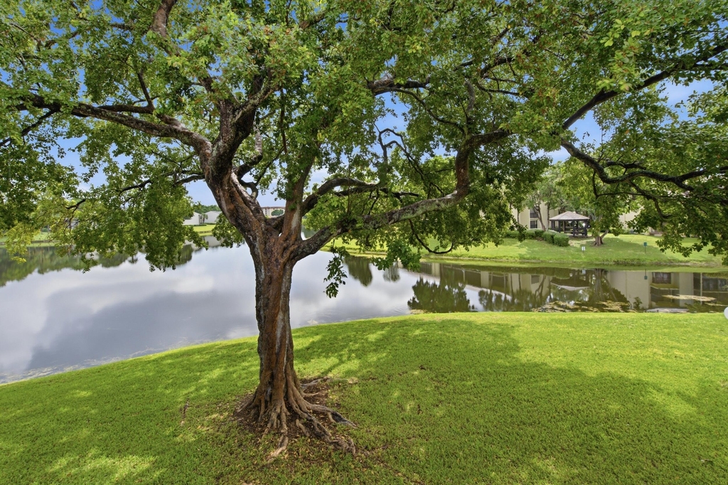 2249 Sw 15th Street - Photo 24