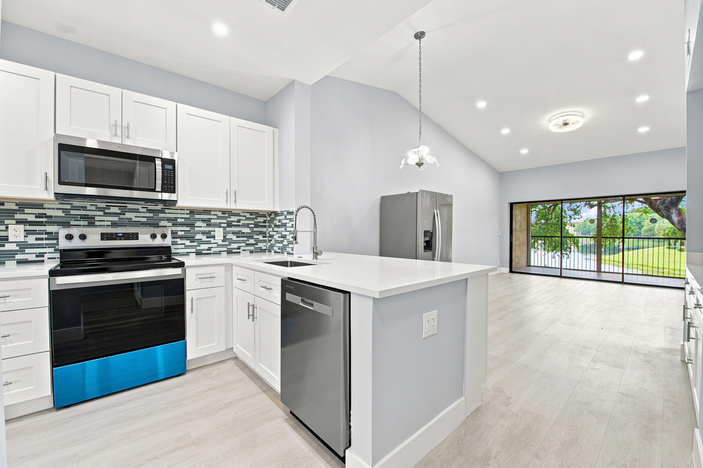 2249 Sw 15th Street - Photo 5