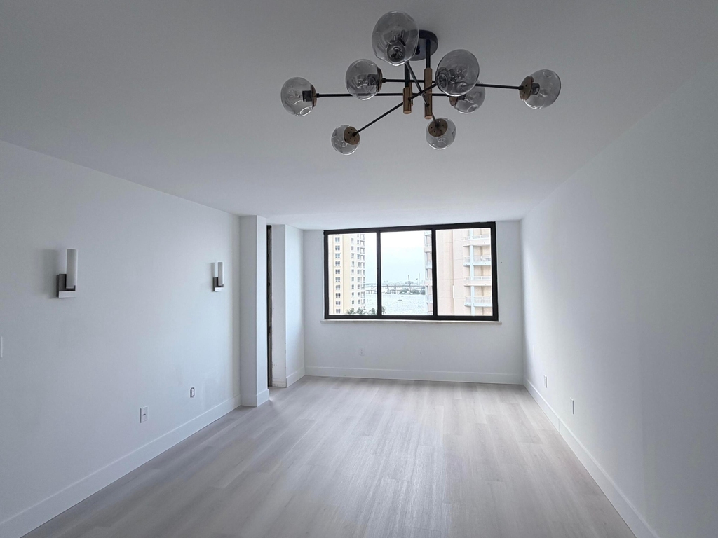 540 Brickell Key Drive - Photo 12