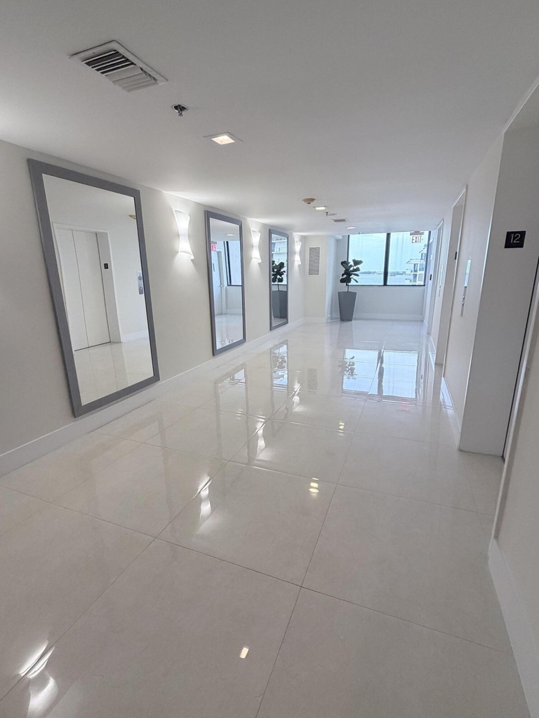 540 Brickell Key Drive - Photo 23