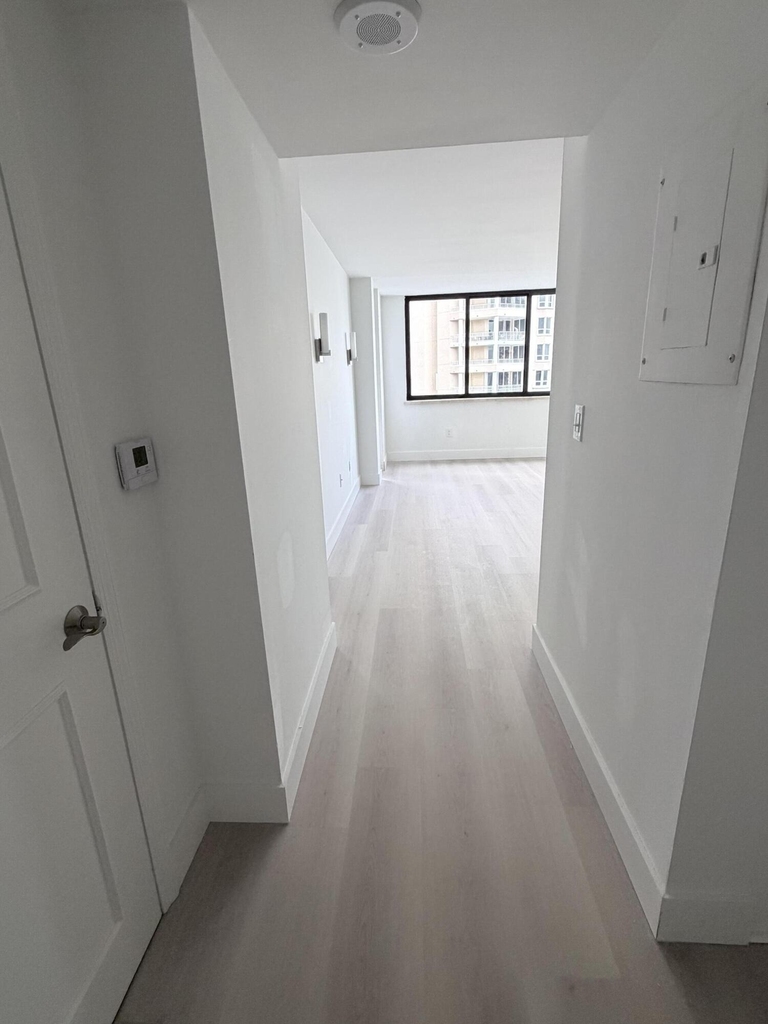 540 Brickell Key Drive - Photo 4