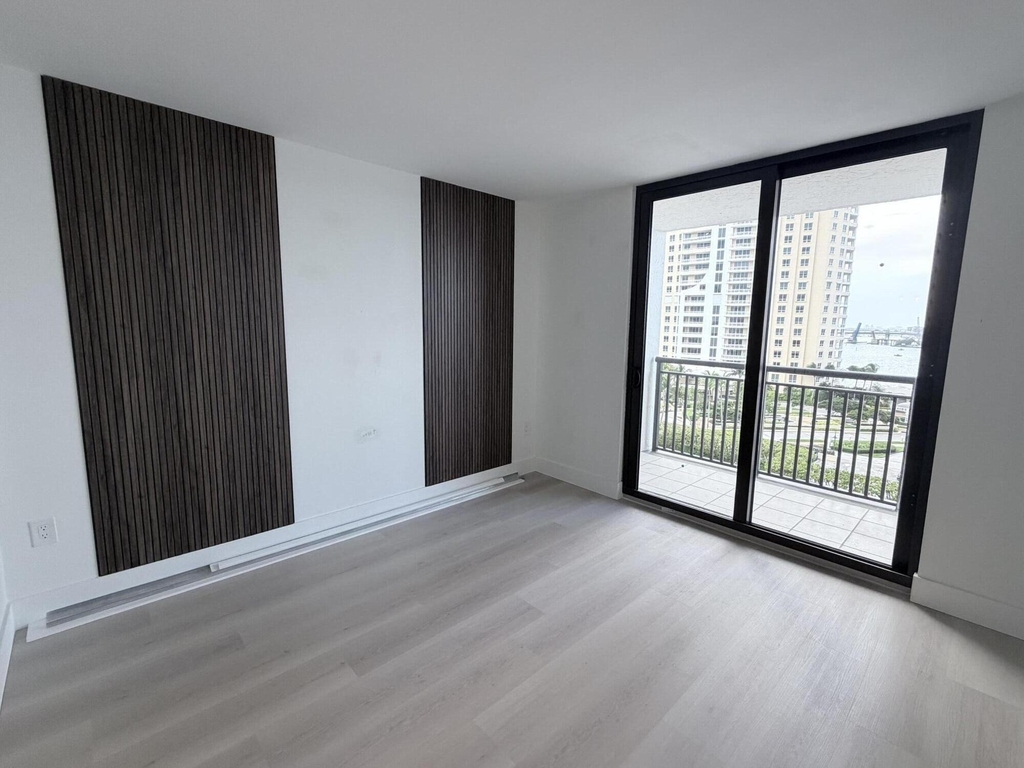 540 Brickell Key Drive - Photo 13