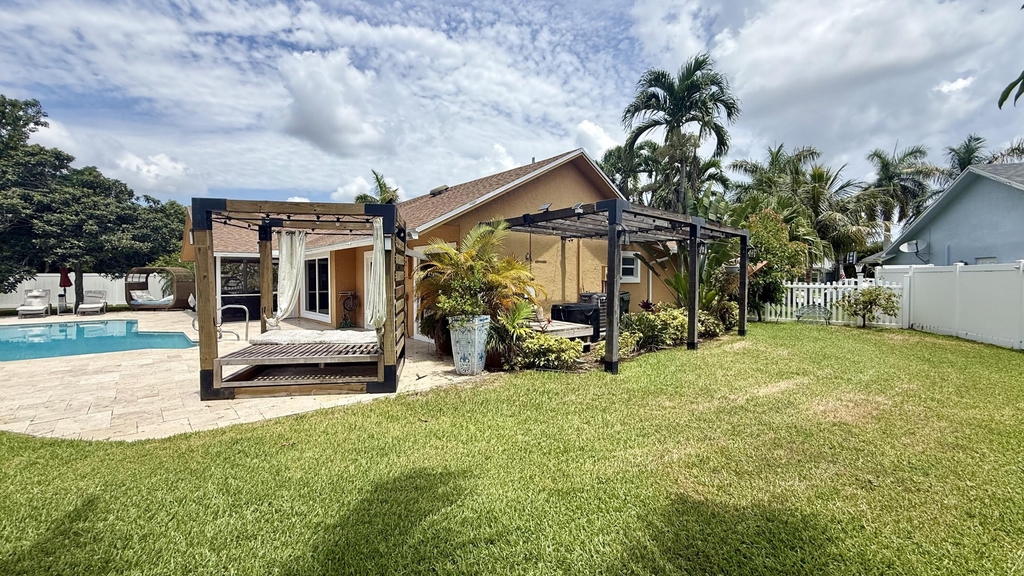 1526 Cormorant Road - Photo 17