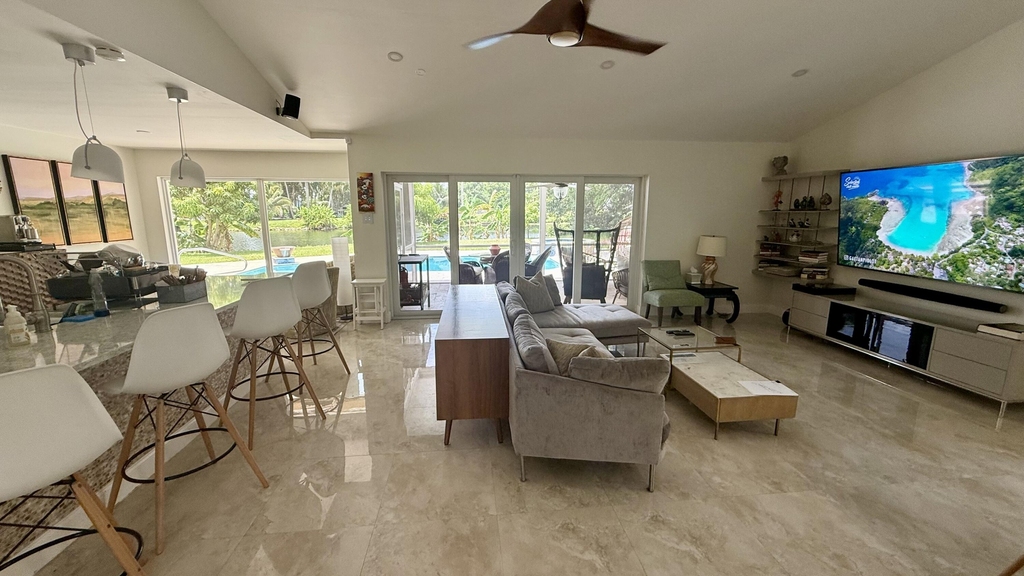 1526 Cormorant Road - Photo 4