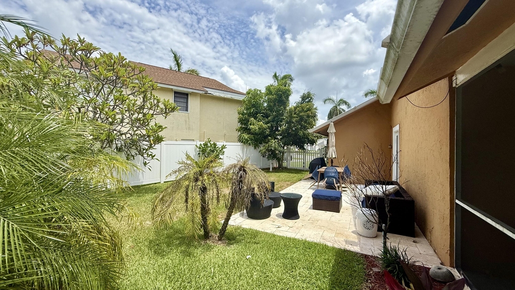 1526 Cormorant Road - Photo 18