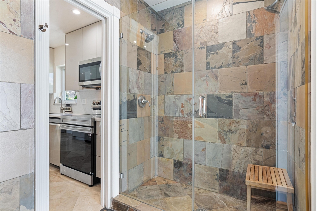 2740 Ne 25th Place - Photo 21