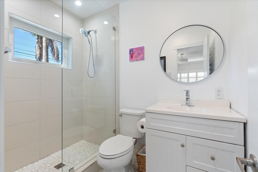 2740 Ne 25th Place - Photo 17
