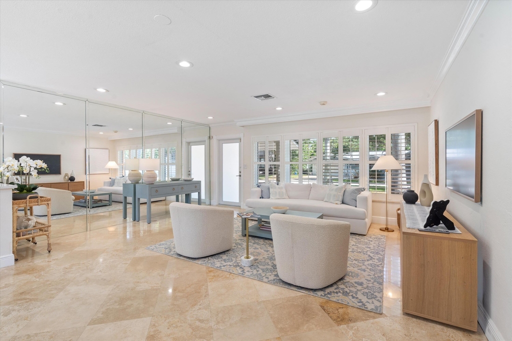 2740 Ne 25th Place - Photo 13