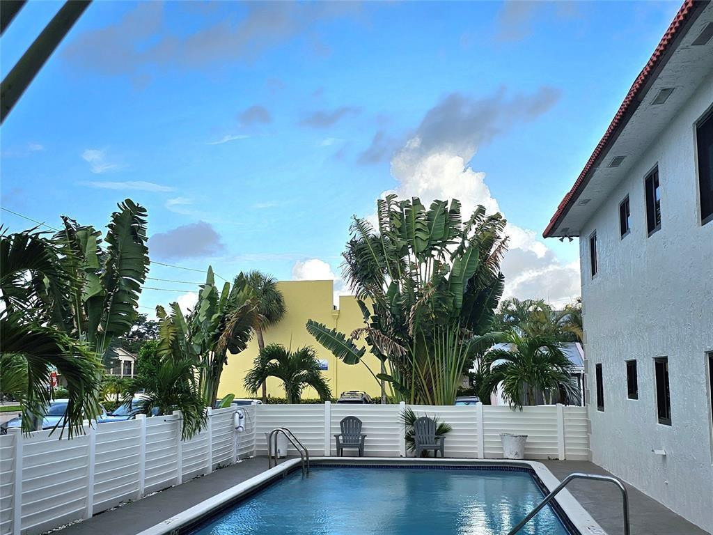 2201 Ne 36th Street - Photo 1
