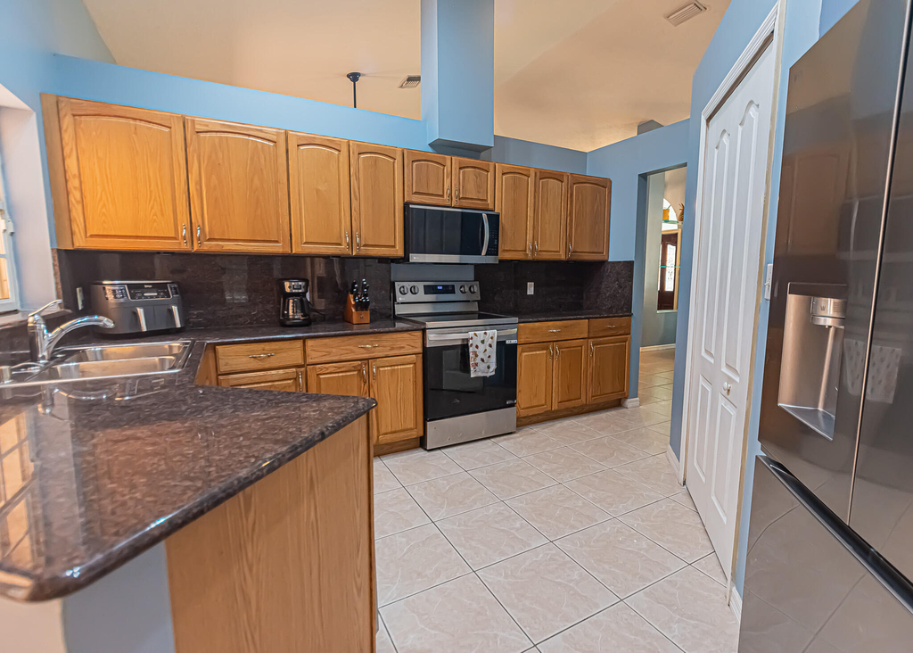 1193 Sw Live Oak Cove - Photo 3