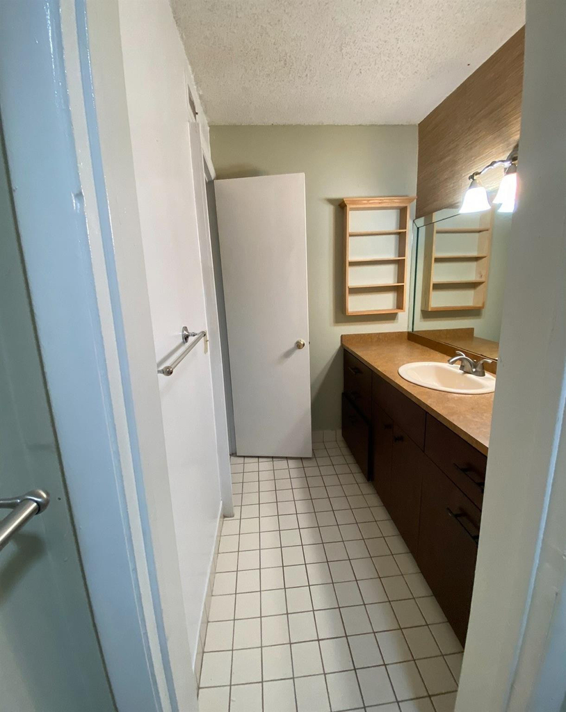 6505 Winfield Boulevard - Photo 9