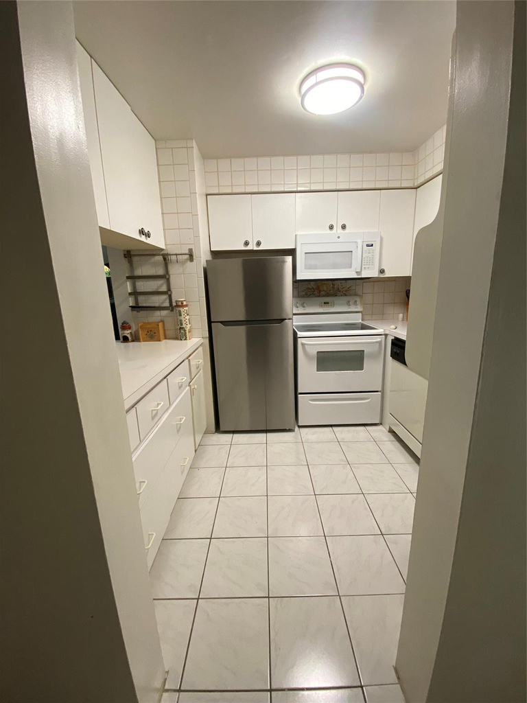 6505 Winfield Boulevard - Photo 3