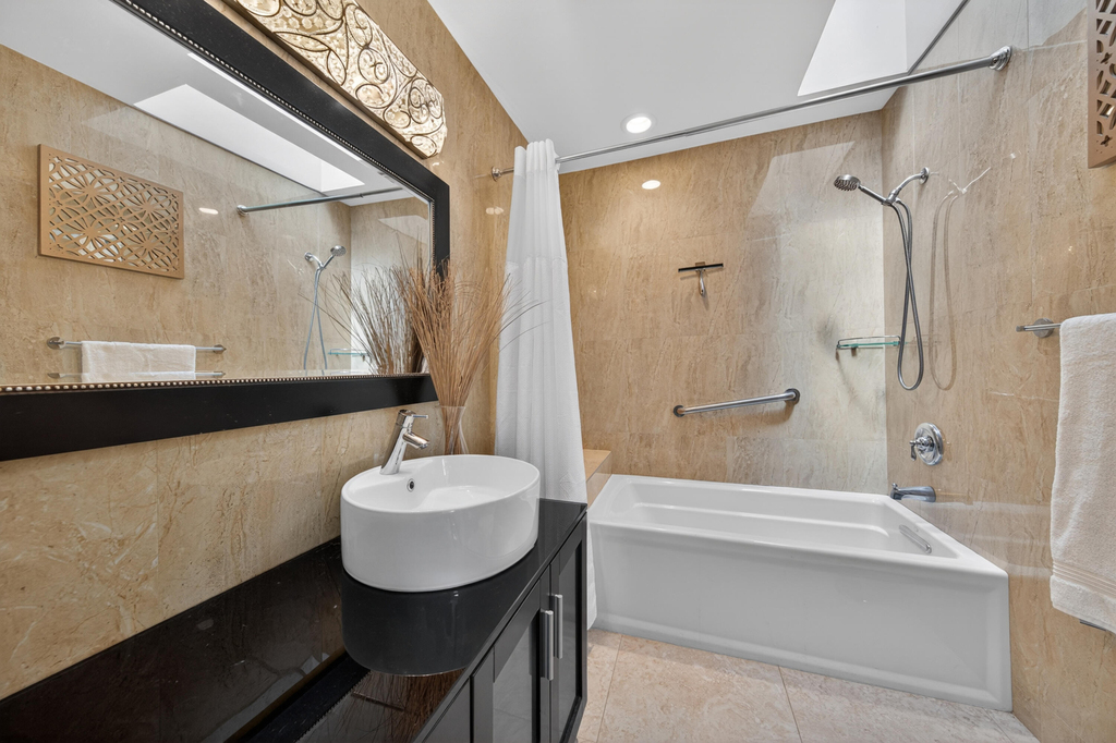 1571 Se 24th Avenue - Photo 16