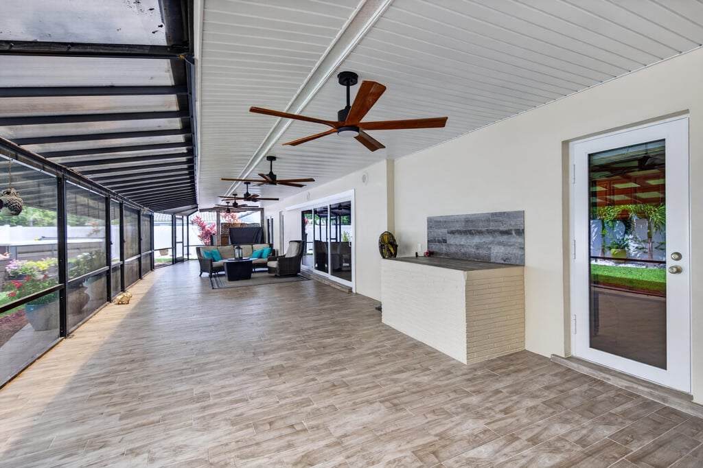 1571 Se 24th Avenue - Photo 17