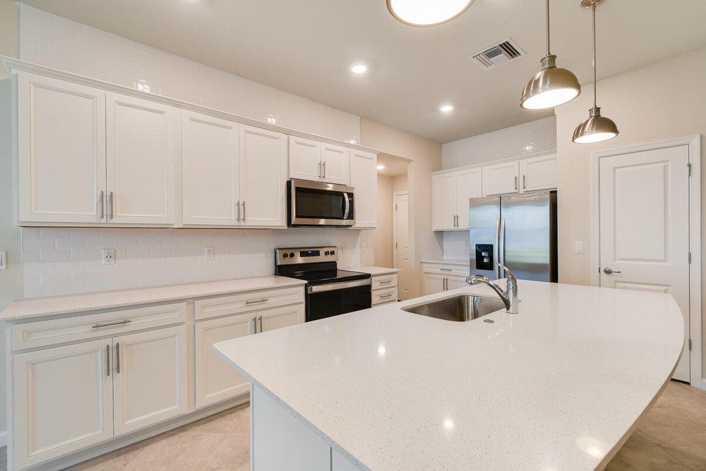 1841 Se Roxy Way - Photo 8