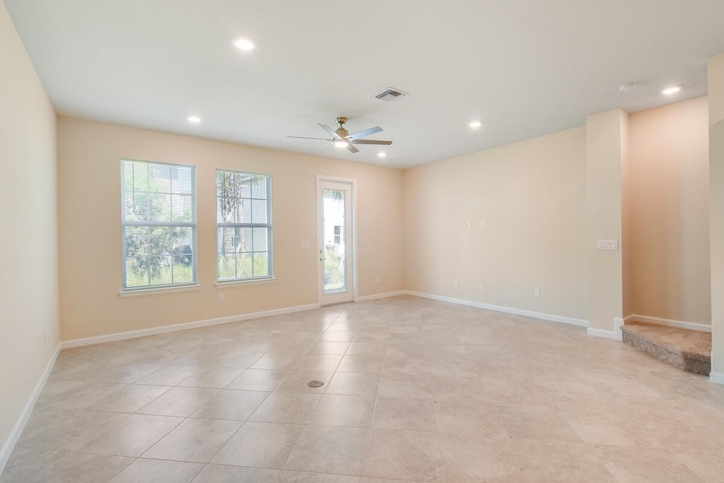 1841 Se Roxy Way - Photo 13