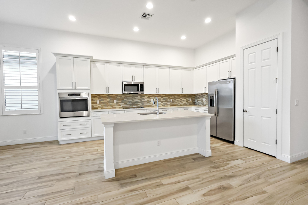 23026 Sw Accesi Way - Photo 4
