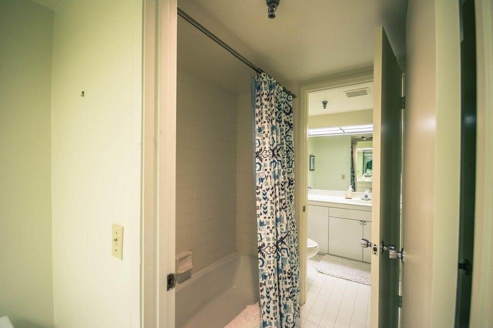 115 Lakeshore Drive - Photo 14