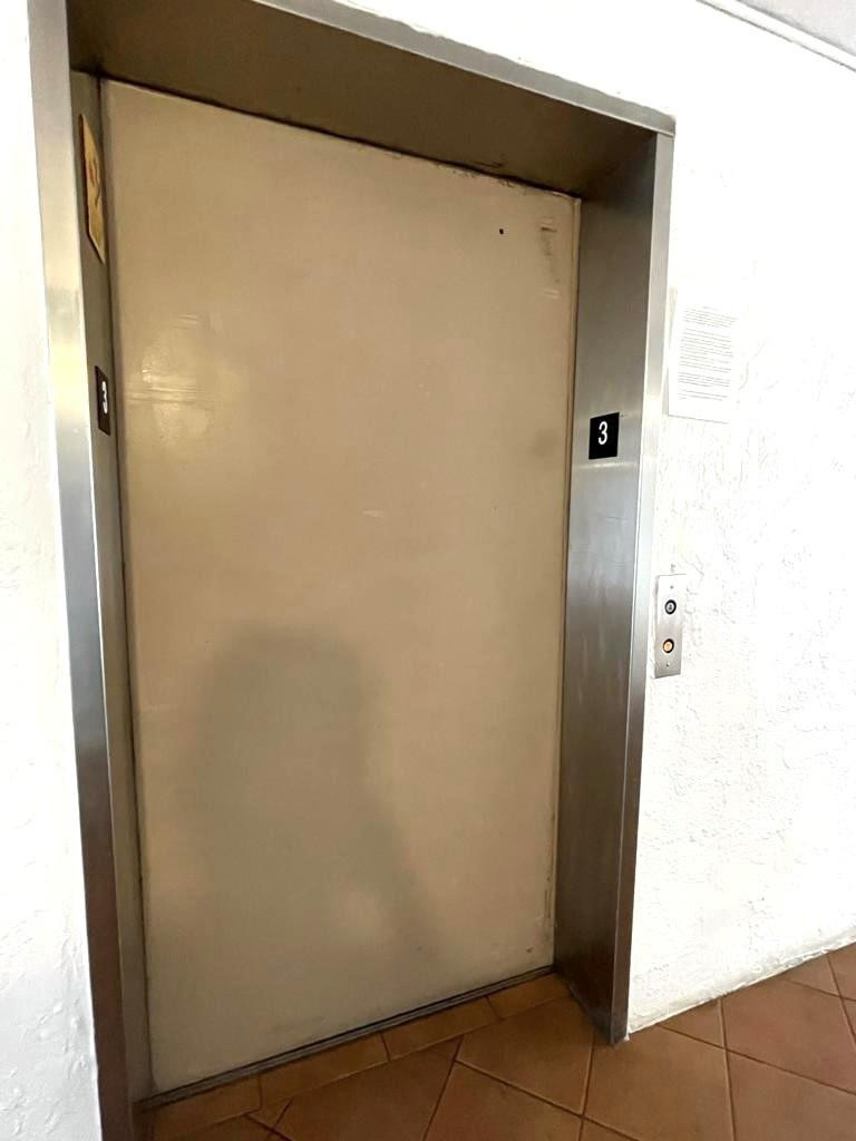 711 N Pine Island Road - Photo 18
