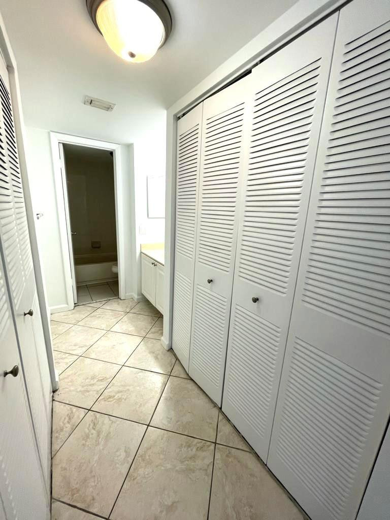 711 N Pine Island Road - Photo 9