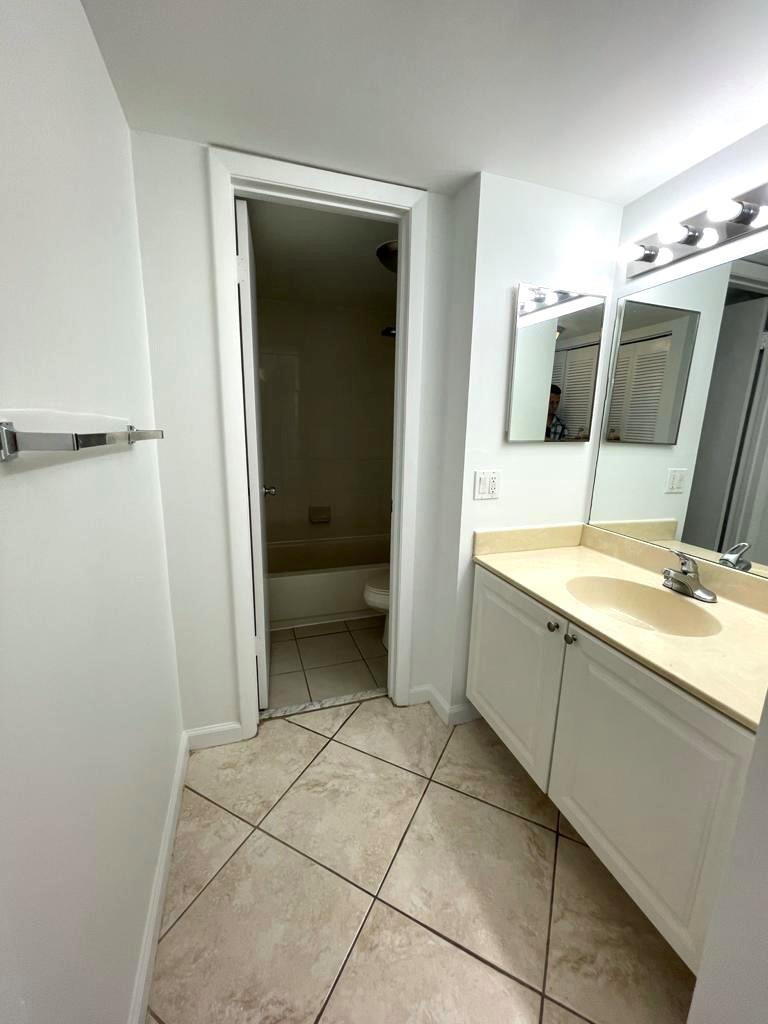 711 N Pine Island Road - Photo 13