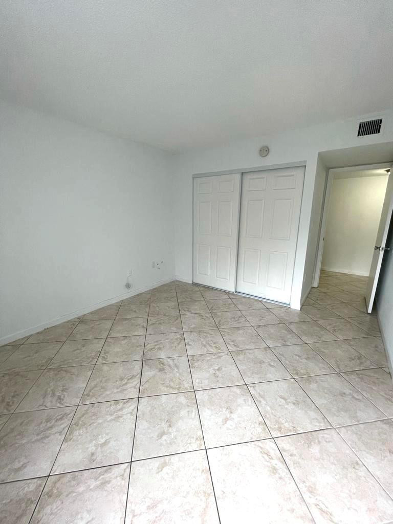 711 N Pine Island Road - Photo 14