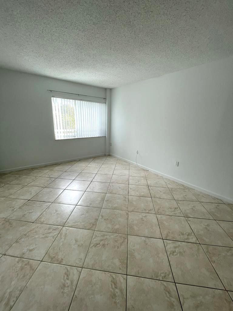 711 N Pine Island Road - Photo 10