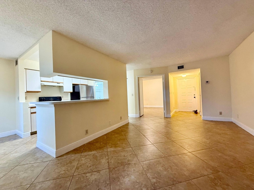 9777 Westview Drive - Photo 3