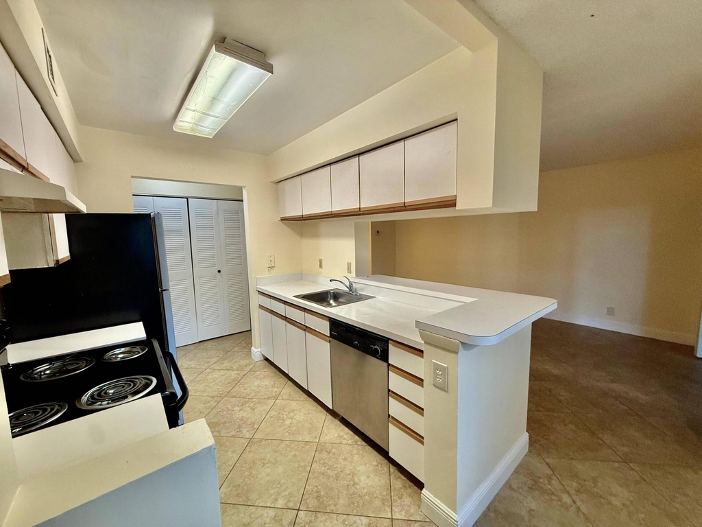 9777 Westview Drive - Photo 0