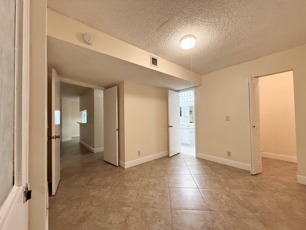 9777 Westview Drive - Photo 7