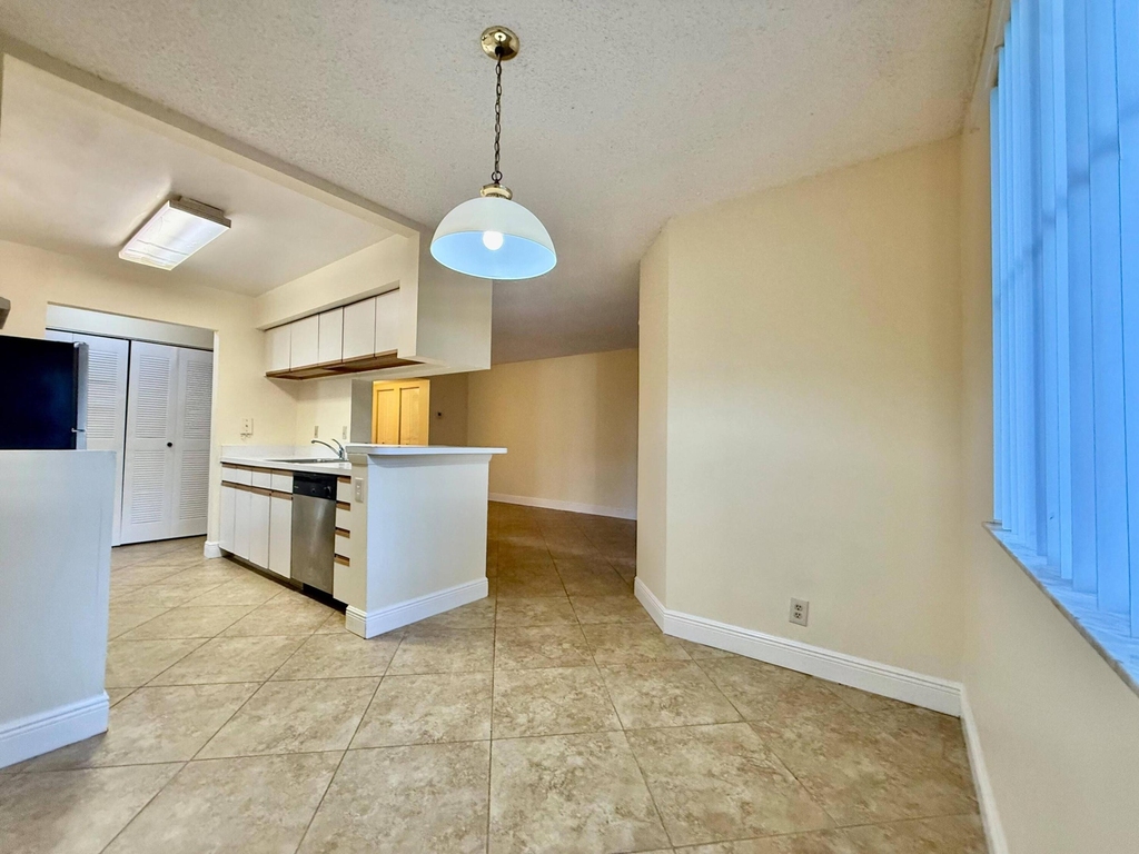 9777 Westview Drive - Photo 13