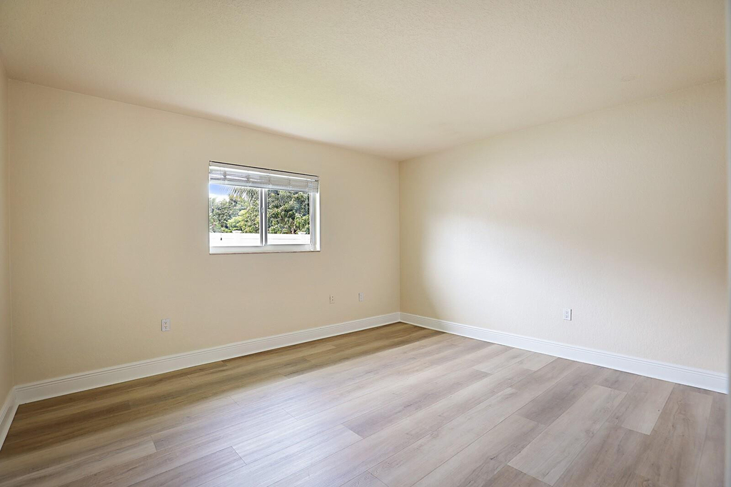 5110 Ne 30th Avenue Ne - Photo 33