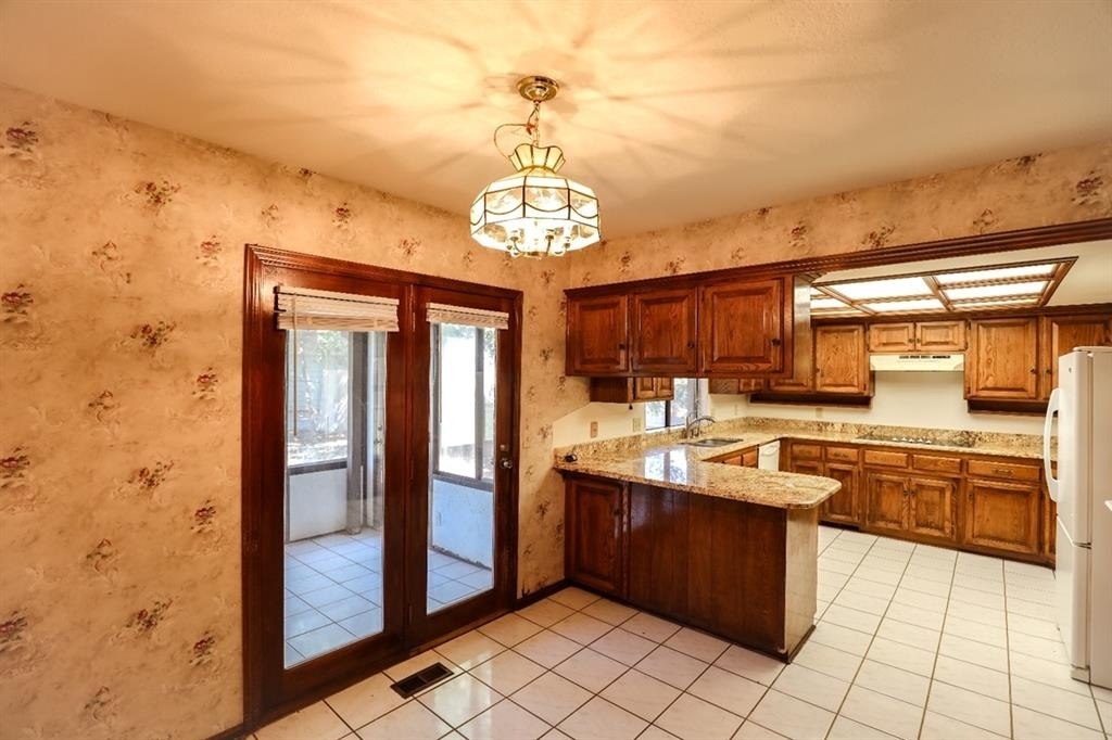 1321 Harding Avenue - Photo 9