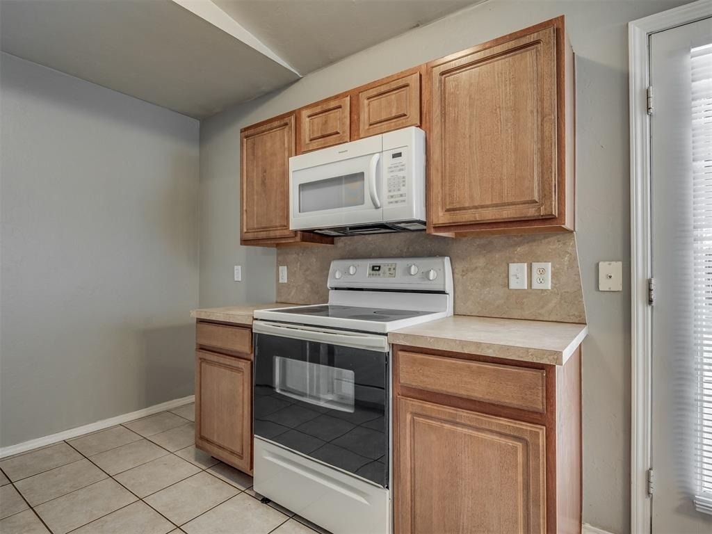 9728 Sw 27th Street - Photo 11