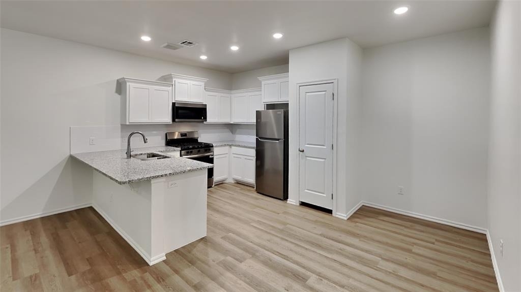 11517 University Drive - Photo 5