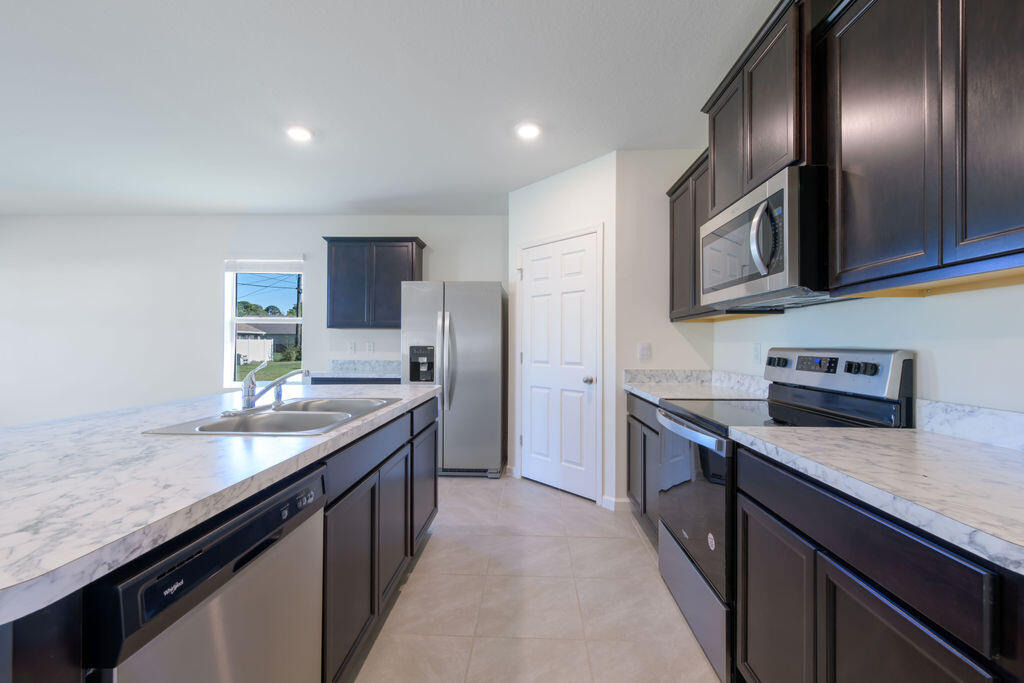 2525 Sw Westfield Street - Photo 14