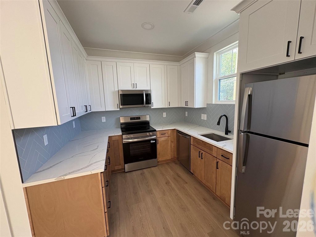 2905 Clyde Drive - Photo 3