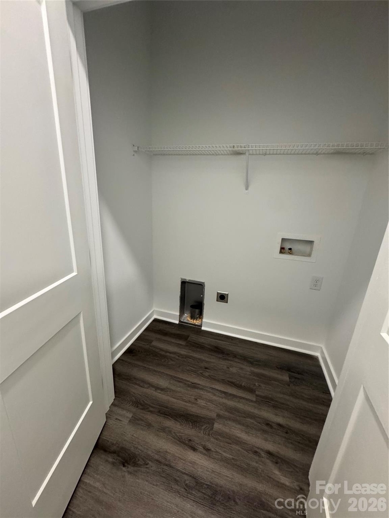 331 E Lowrance Avenue - Photo 13