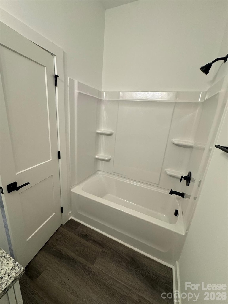 331 E Lowrance Avenue - Photo 8