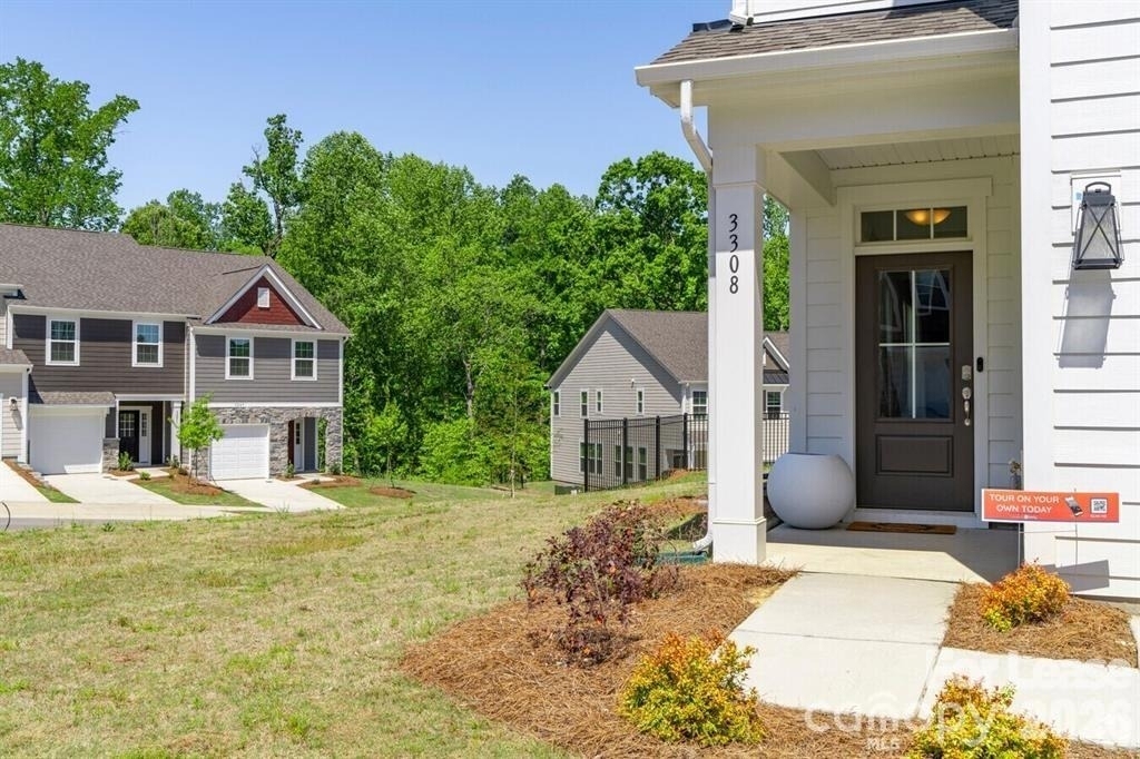 3308 Glade Drive - Photo 1