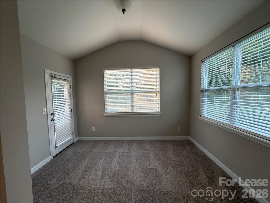 2002 Fripp Lane - Photo 8