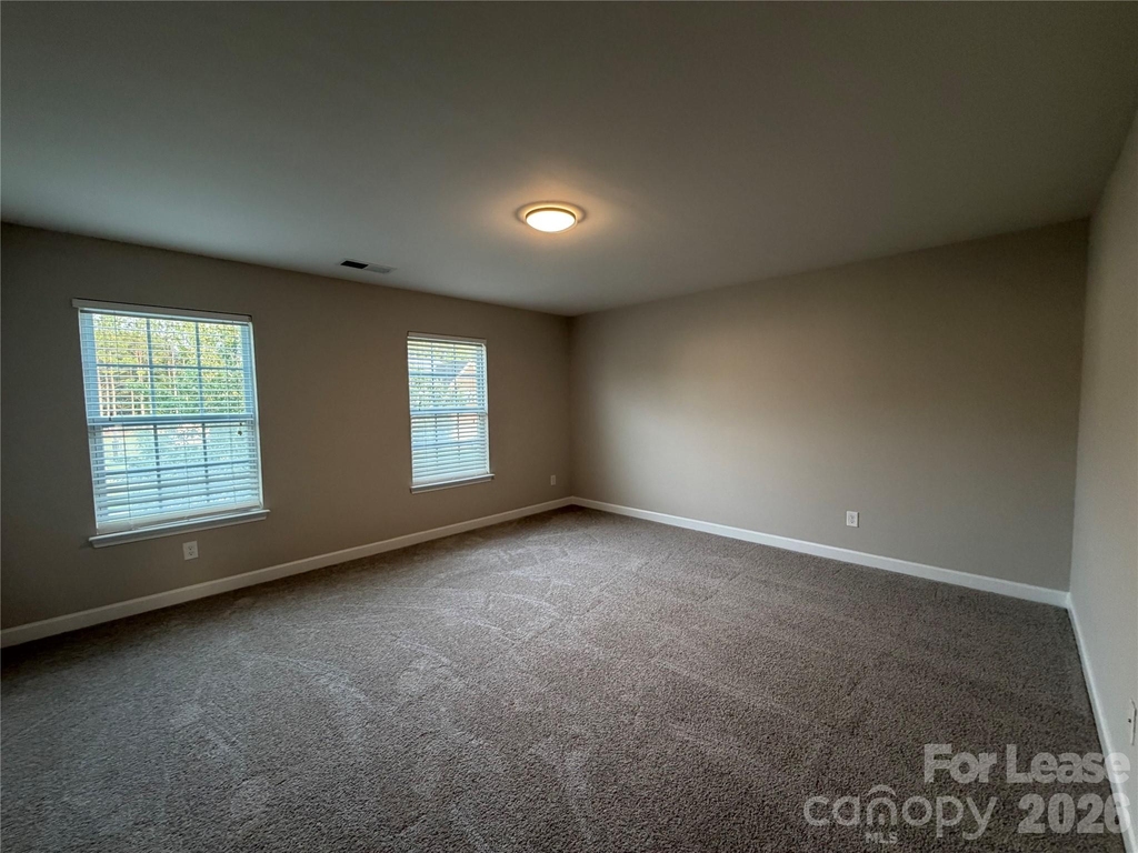 2002 Fripp Lane - Photo 6