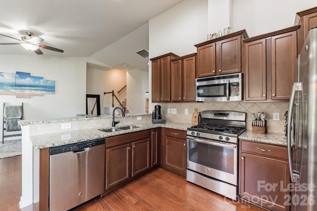 5826 Castlecove Road - Photo 6